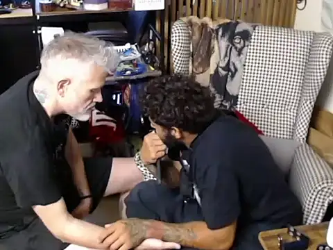 FeNyx_Flayme: διαδικτυακό σόου στην κάμερα