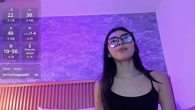 Chat +18 de chloe_bluee_ ao vivo