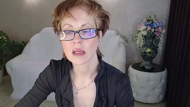 XXX chat uživo modela LioraWeiss