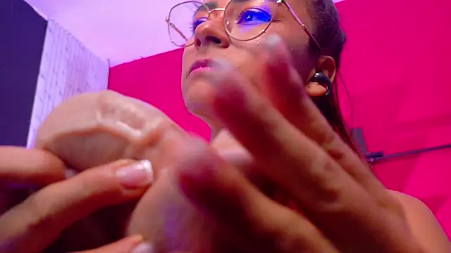 XXX chat uživo modela MistressSlut1