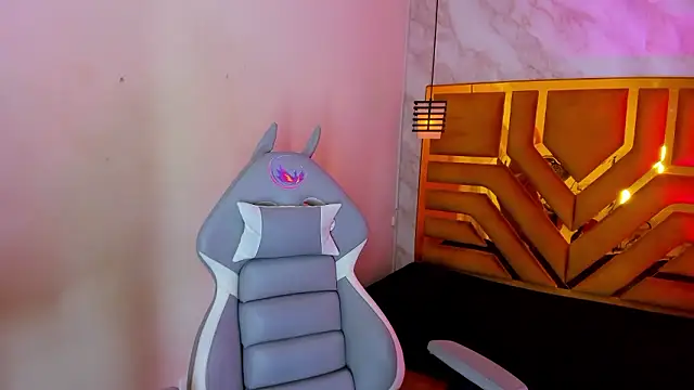 Miss_Scarlett22's Live XXX Chat