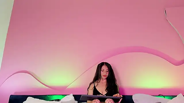 Belle_janne Adlı Modelin Canlı XXX Sohbeti