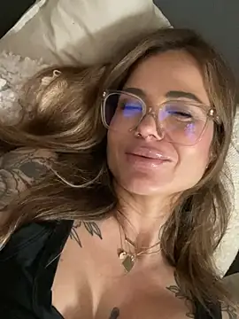 Etwas_neugierign Live XXX chat