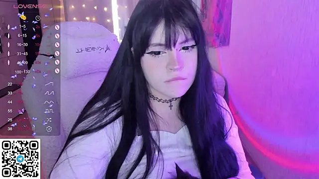 แชท XXX สดของ SelenaCute