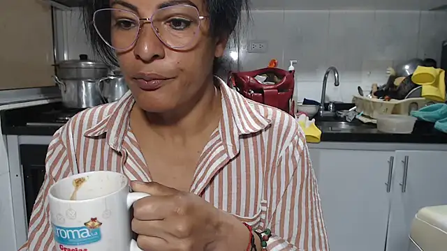 kateleyagrey's Live XXX Chat