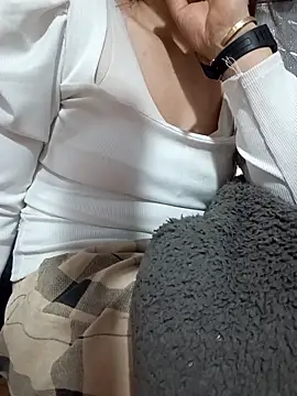 nat-tri's Live XXX Chat