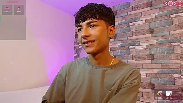 Chat XXX ao vivo de osamu_tay