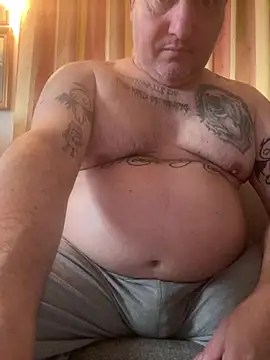 Russirayu 现场XXX聊天