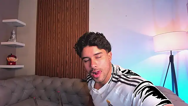 liam_collins21 现场XXX聊天