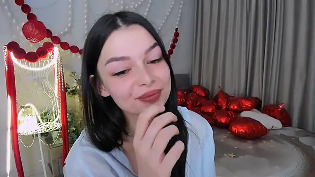 XXX chat uživo modela ContinentOfTranquility