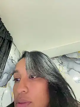 Chat XXX ao vivo de KatalinnaBrown