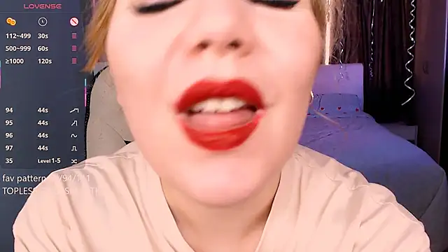 Chat +18 de Aura_boobss ao vivo