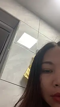 zhizhinaigai Chat XXX live