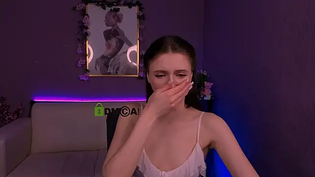 XXX chat uživo modela nekky_mouse