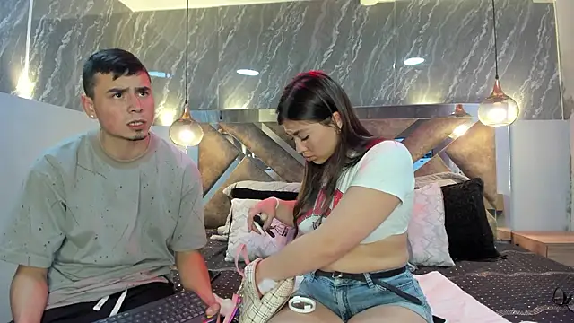 ChloeandAdamn Webbikameraesitys