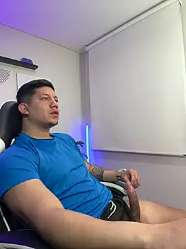 _robertobaggioo 现场XXX聊天