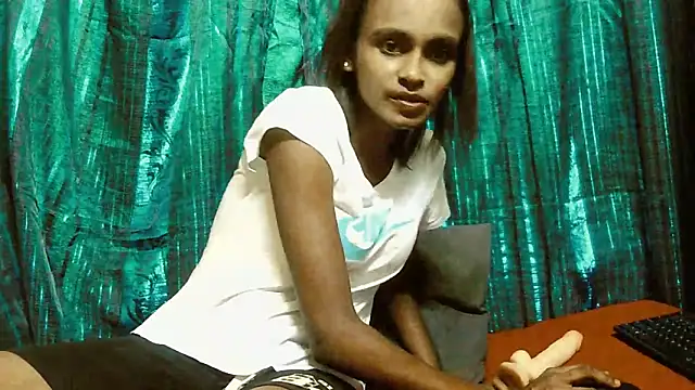 Онлайн чат XXX SassyXindian