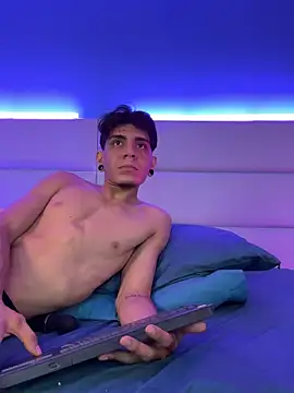 abrilandjulian 即時 XXX 聊天