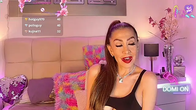 EvelinaGrey élő XXX-chatje