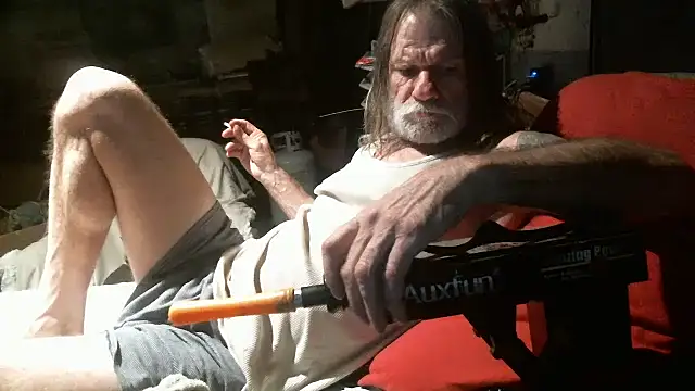 Онлайн чат XXX hahard1onestill