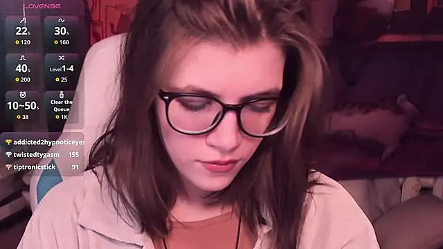 CathyAdams 即時 XXX 聊天