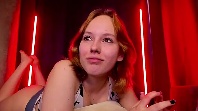 Chat +18 de RikkiChoco ao vivo