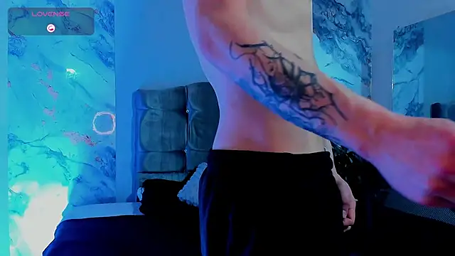 James_Adams_01 Adlı Modelin Canlı XXX Sohbeti