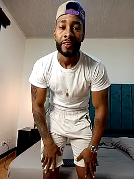 Pertunjukan Kamera Web Dante_Knox