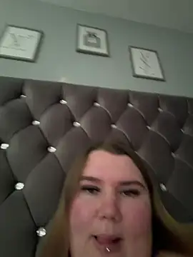 BeeMay22 – Live XXX-chat