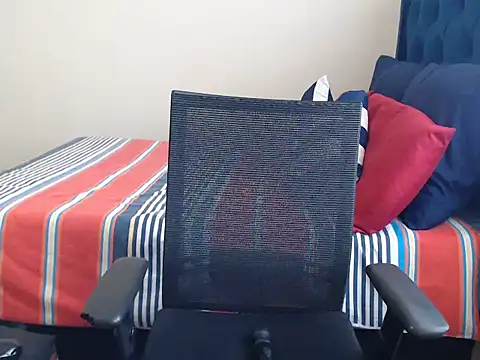 QUEENMANDYY Chat XXX in diretta