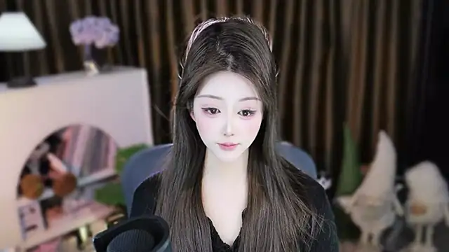 Umi-UmiUmi Adlı Modelin Canlı XXX Sohbeti