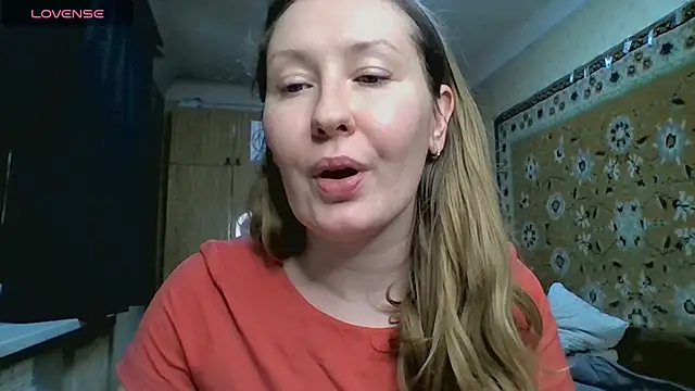 AnnaXLovers' Live XXX Chat