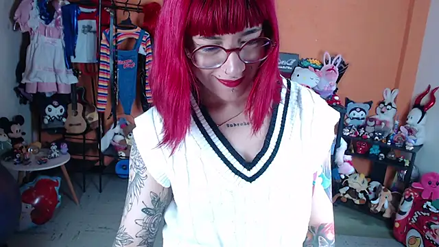 Chat +18 de MissMiia2 ao vivo