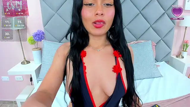 SienaStonee – Naživo XXX chat