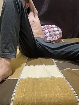 Mumbai_guyy Adlı Modelin Canlı XXX Sohbeti