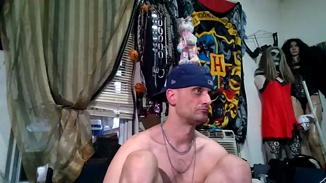 slinginbigD's Live XXX Chat