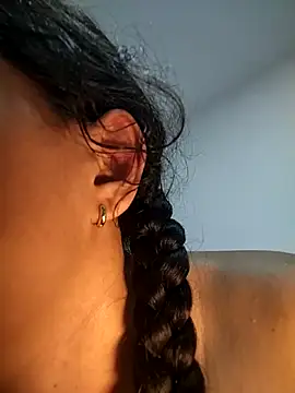 Eimy-04 Adlı Modelin Web Kamerası Şovu