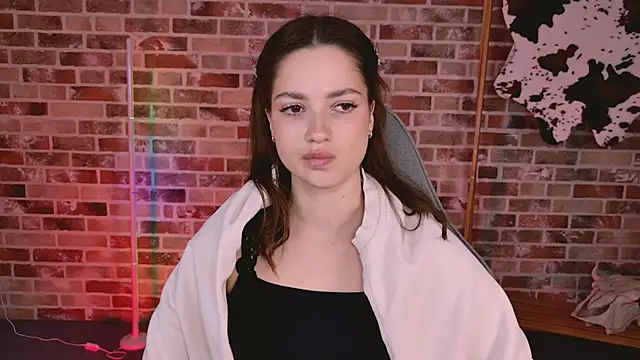 Chat XXX ao vivo de KiraVair