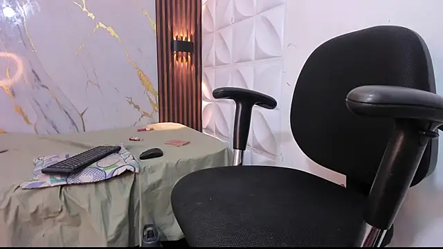 NovaNight_ Show Webcam