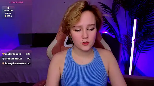 Ellie_Heavenly's Live XXX Chat