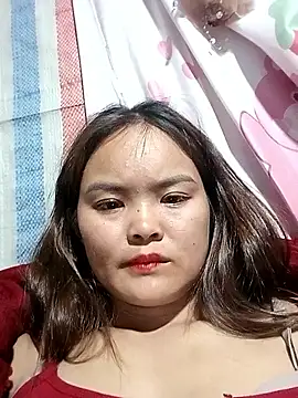 Luminana 在線直播表演