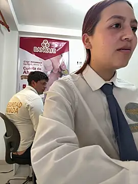 Emily-7_のライブXXXチャット