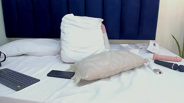 mayaevansmg Live XXX-Chat