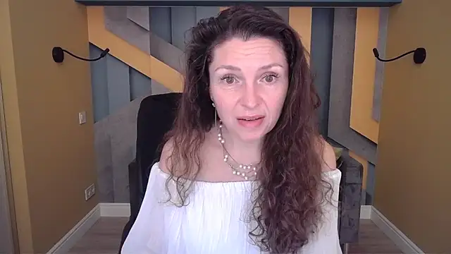 Chat XXX en directo de EllaLong