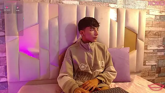 دردشة osamu_tay الجنسية المباشرة