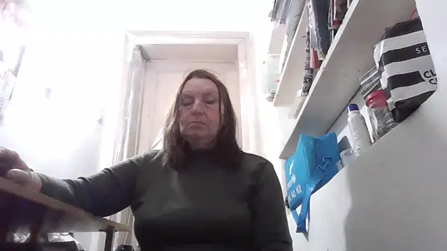 AnnaLive570 webcam show