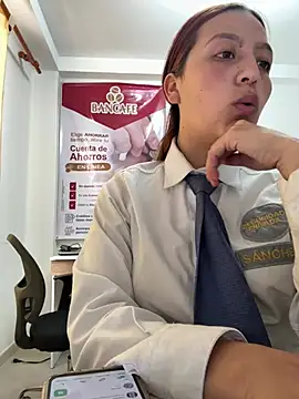 Emily-7_'s Live XXX Chat