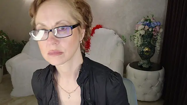 Živý XXX chat LioraWeiss