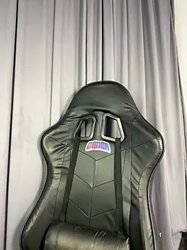 Val12777: απευθείας συνομιλία ΧΧΧ