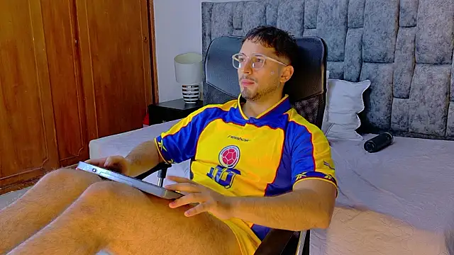 NICK_MOSS_: απευθείας συνομιλία ΧΧΧ